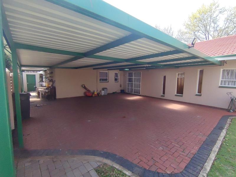 3 Bedroom Property for Sale in Vaalpark Free State